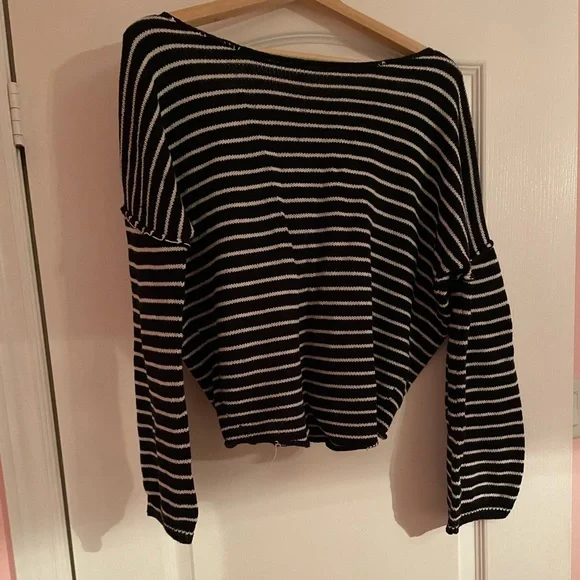 Urban Outfitters medium black and white striped sweater - Picture 3 of 3